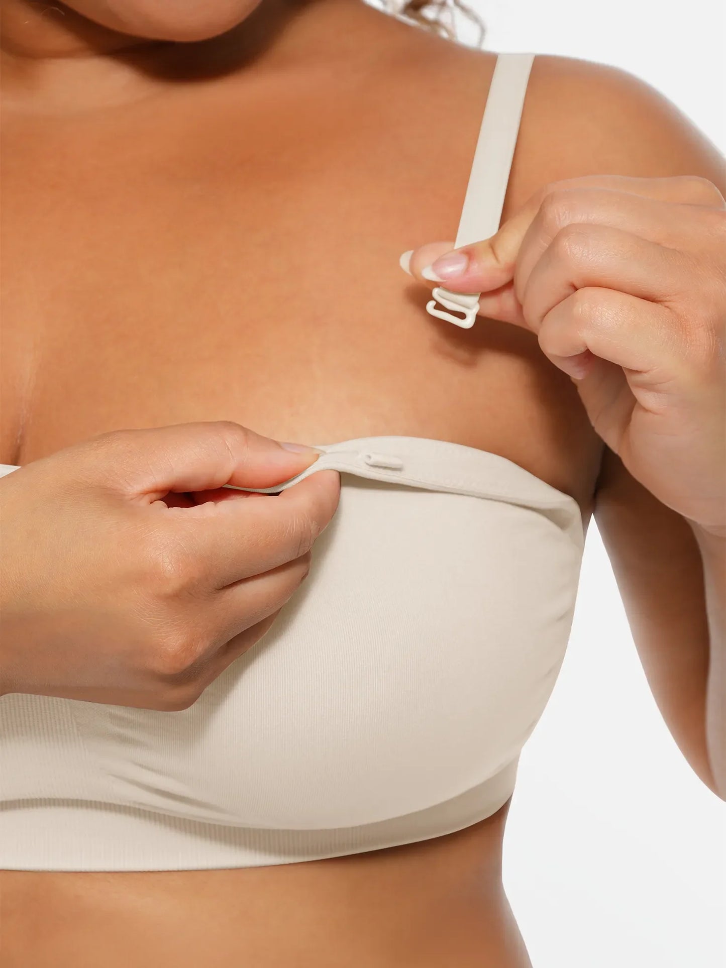 Feelingirl Seamless Strapless Anti-Slip Removable Pads Bra